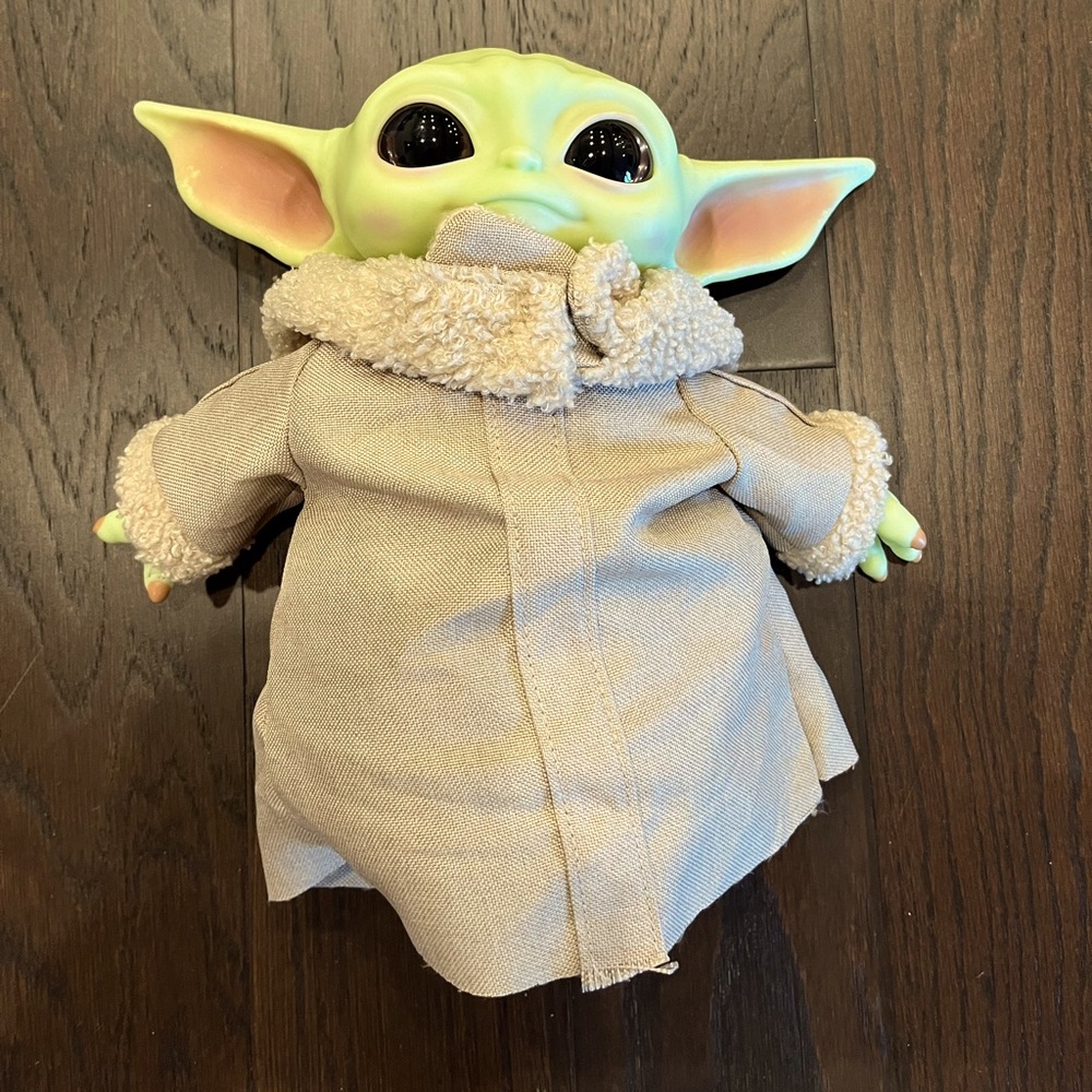 Baby Grogu doll